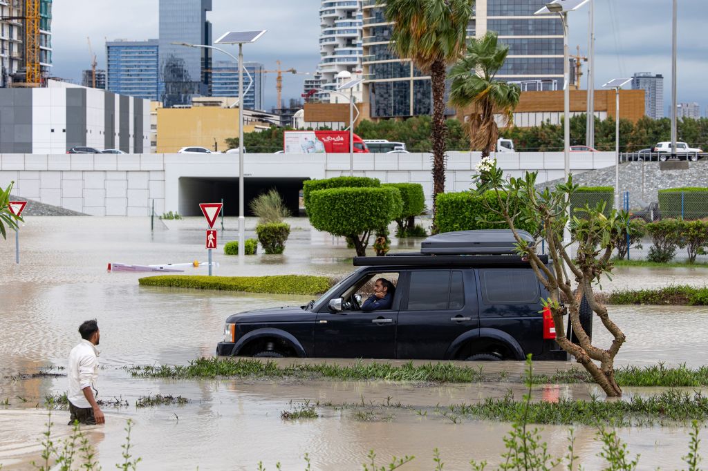 Buy a Flood-Damaged Car in UAE? Here’s What to&nbsp;Do