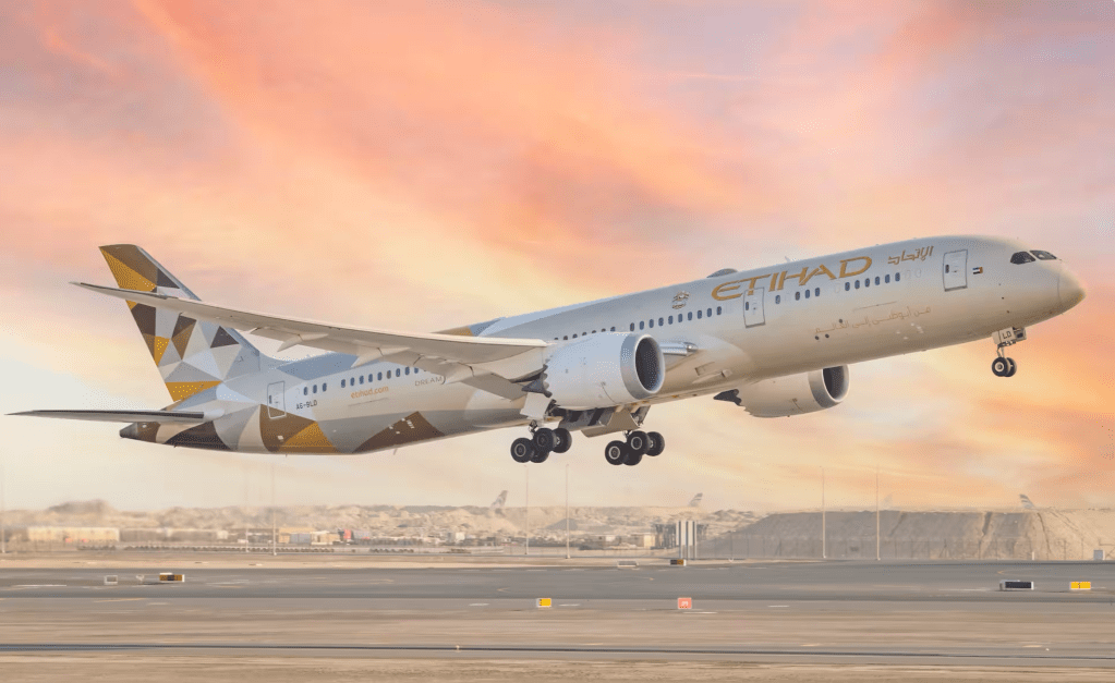 Etihad Flight E395: Bird Strike Leads to Safe&nbsp;Return
