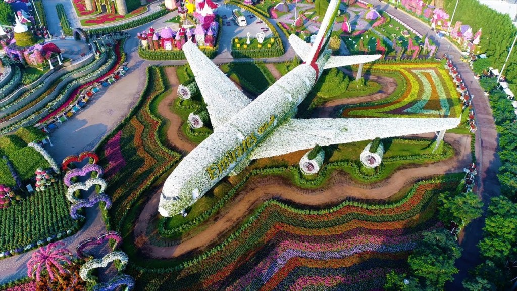 Emirates A380 Display dubai miracle garden jobx