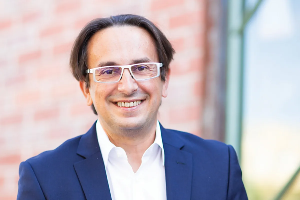 Yannis Apostolopoulos