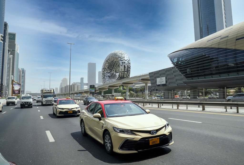 Dubai-Abu Dhabi Shared Taxi Launch: Save 75% on Inter-Emirate&nbsp;Travel