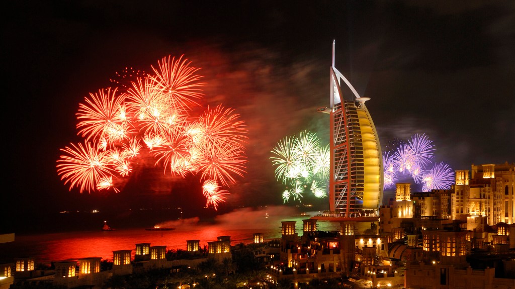 Dubai New Year’s Eve 2024: Complete Guide to Road Closures and&nbsp;Transport