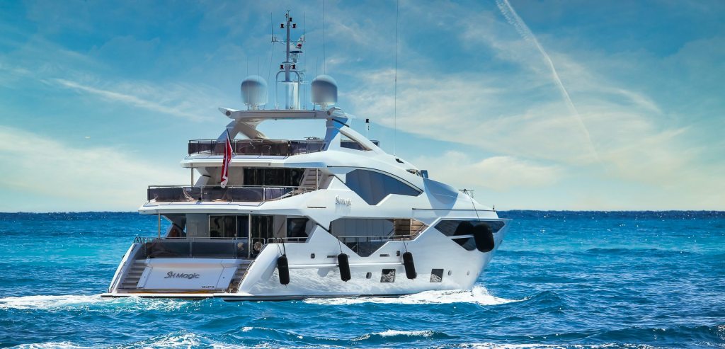 Dubai Yacht Rental Guide: Luxury Cruising with Era Yachts from AED&nbsp;400/Hour