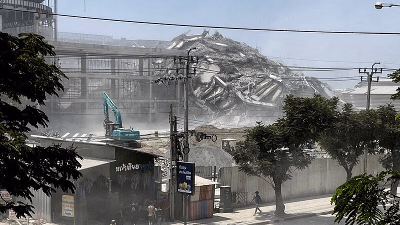 Breaking: Massive 7.7 Earthquake Hits Myanmar, Bangkok Building Collapse