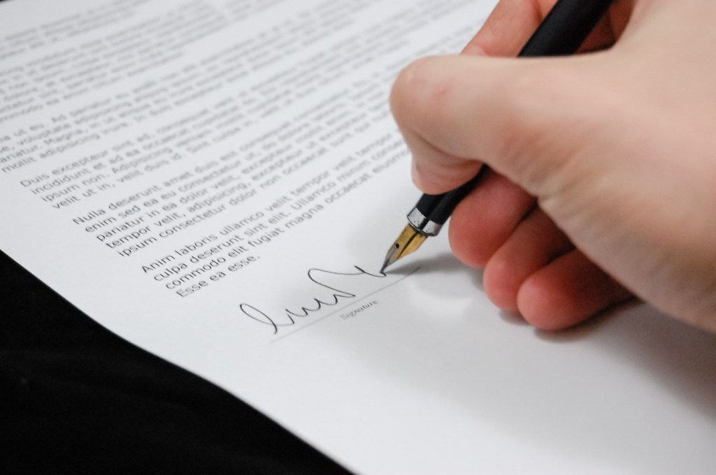 Why UAE Expats Need a Will: Legal Experts Warn of Potential Complications |&nbsp;JobXDubai